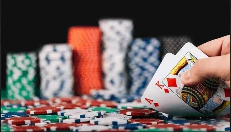 Chiến lược và kỹ năng cần thiết chơi poker hiệu quả